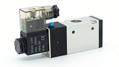 在氣動行業(yè)中電磁閥使用注意事項